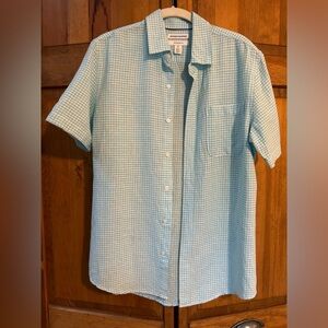 Men’s short sleeve, linen button down dress shirt, size S 🌟